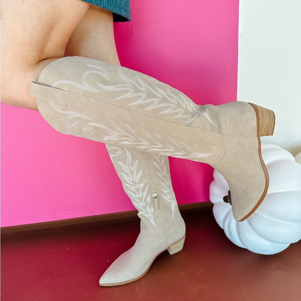 Western tall cowgirl boots